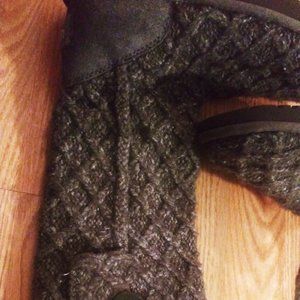 Women's UGG Lattice Knit Boots in Charcoal, Size 8